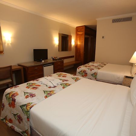 马布瑟玛斯度假大酒店 伊瓜苏 外观 照片 A room at the hotel